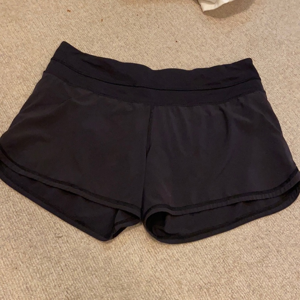 Lululemon size 8 shorts